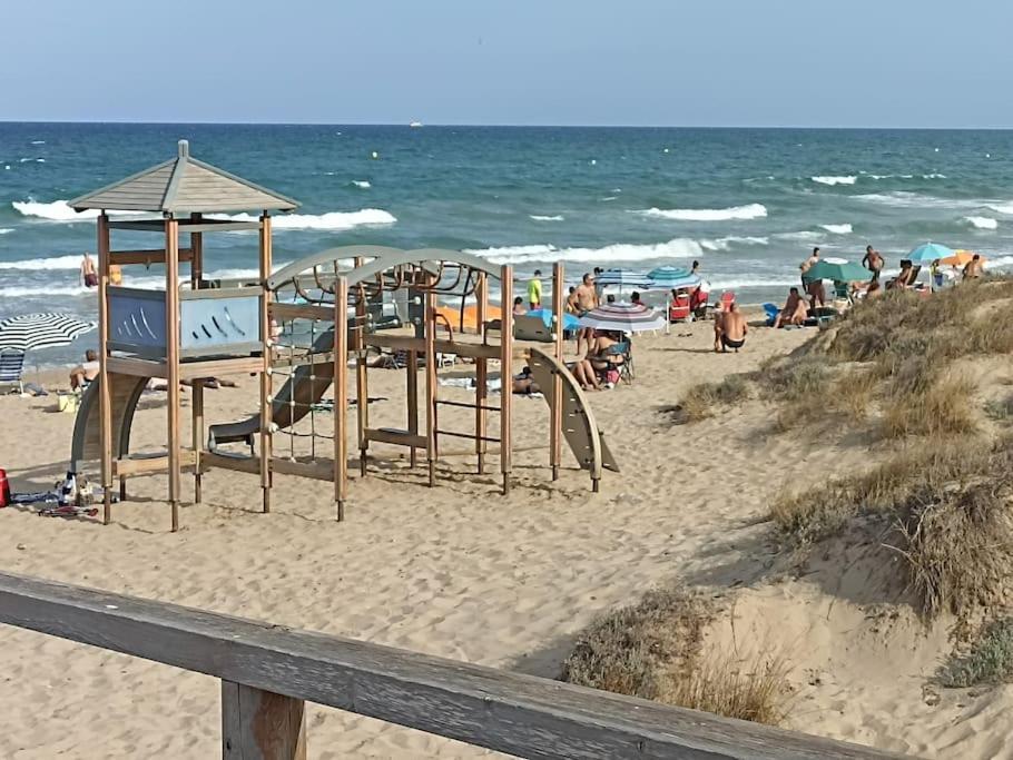 Bungalow En Primera Linea Del Mar อาเรนาเลส เดล ซอล ภายนอก รูปภาพ